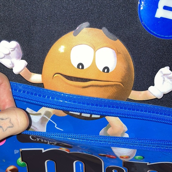 M&Ms Mead zipper three ring binder - Picture 10 of 12